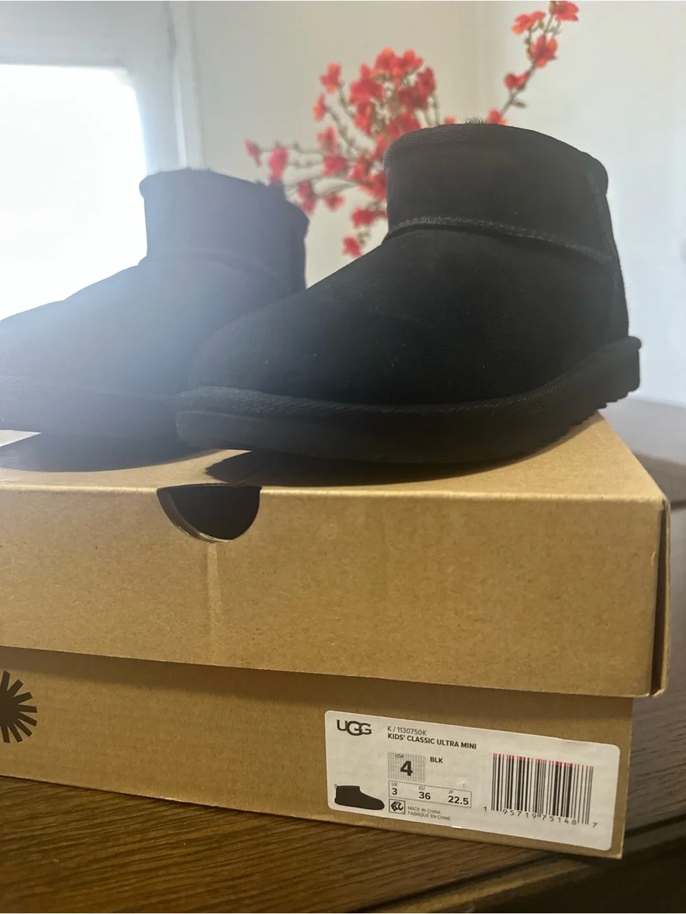 UGG their super